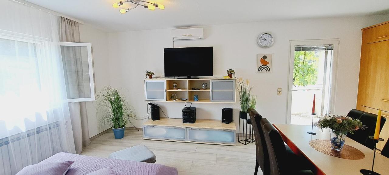 Apartments Darija & Pero Pucisca Extérieur photo
