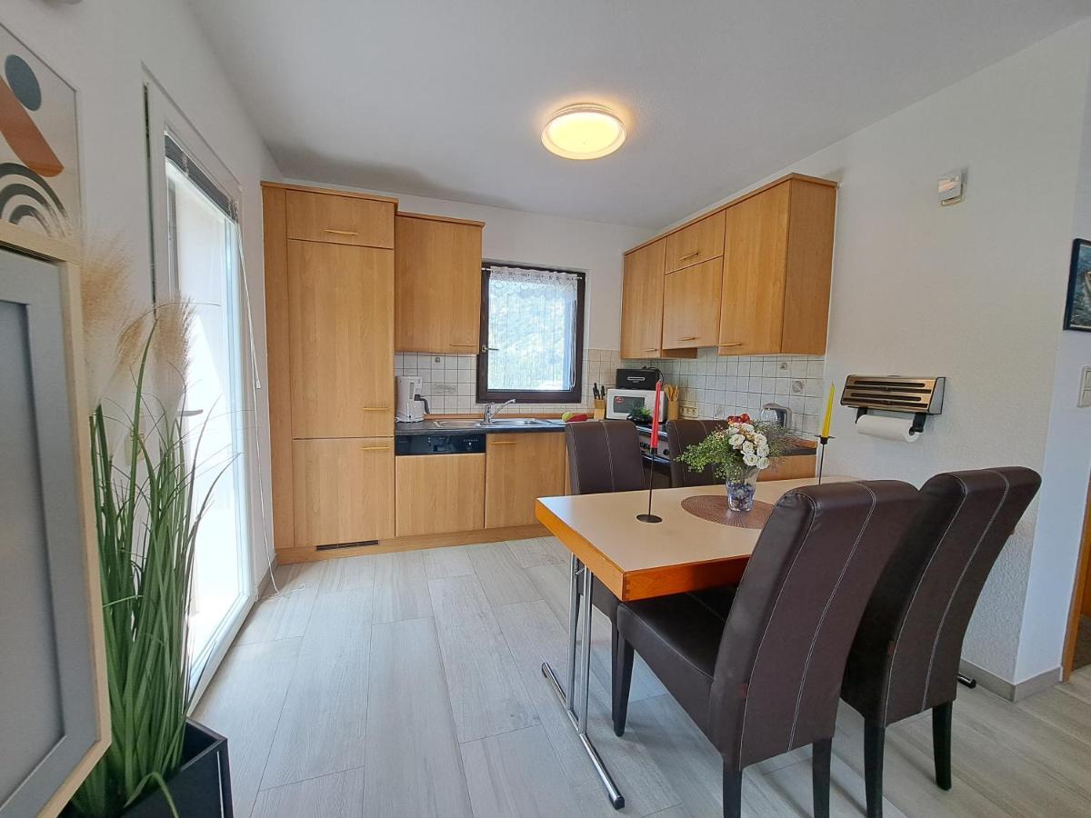 Apartments Darija & Pero Pucisca Extérieur photo